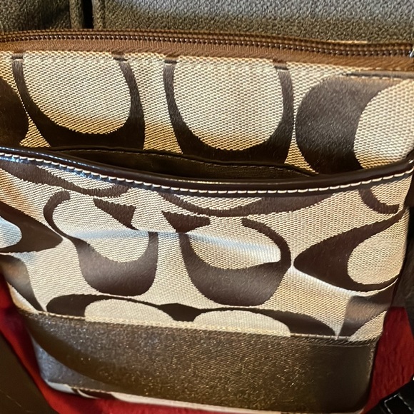 Coach Cross Body Bag - Picture 6 of 11